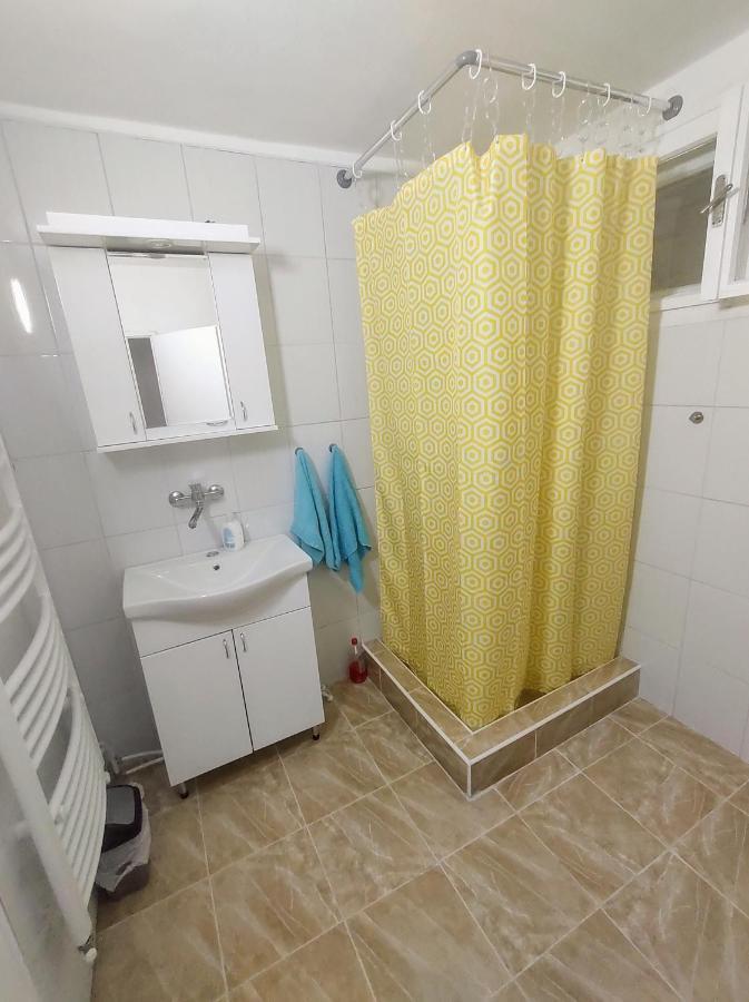Apatin Apartman Luaran gambar