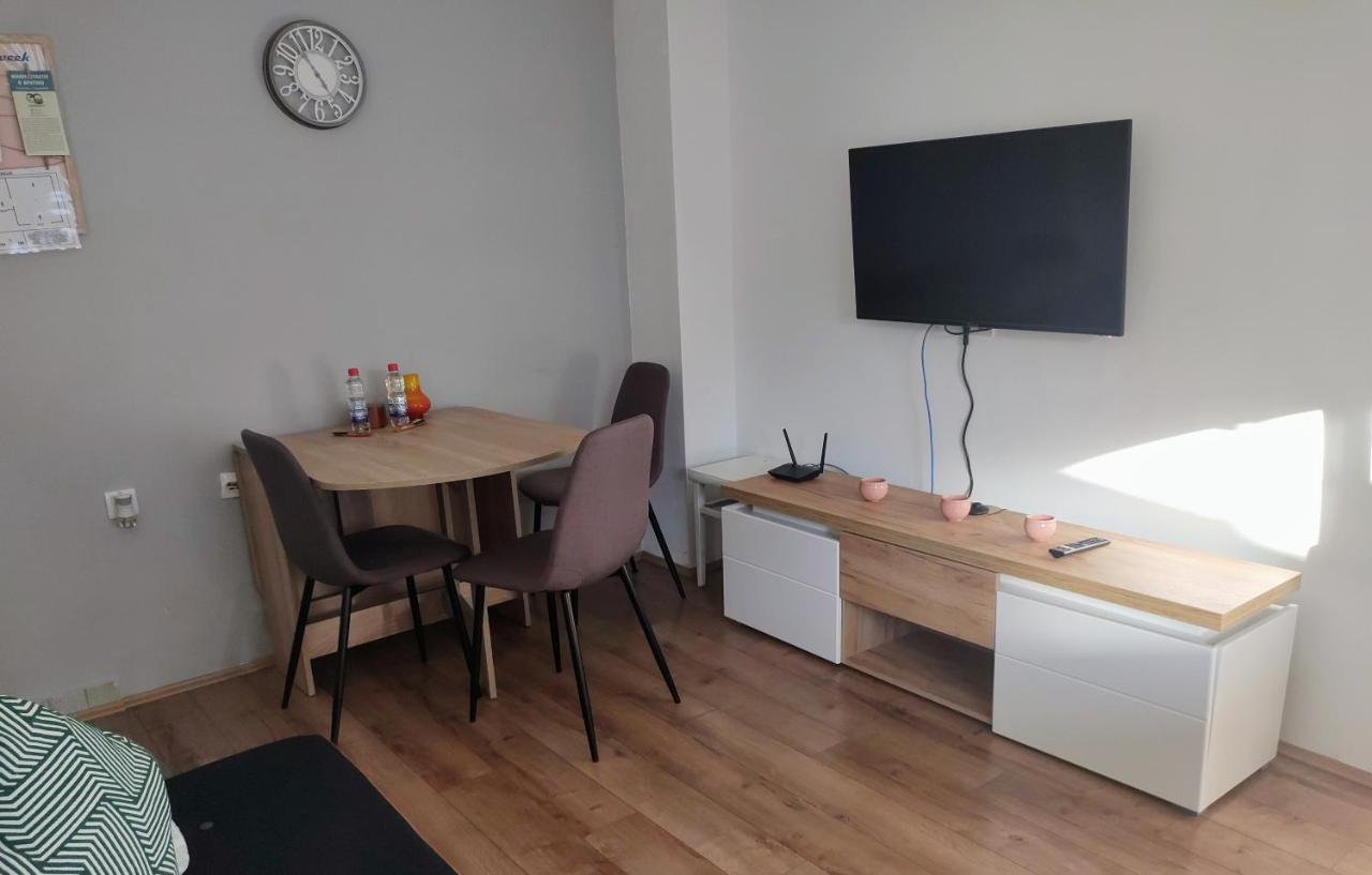 Apatin Apartman Luaran gambar
